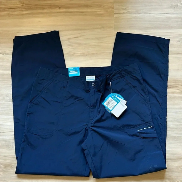 Columbia Pants - NWT Women’s Navy Blue Columbia Lighweight Pant, size 14